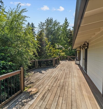 9150 SW Salmon St, Portland, OR