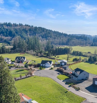 13920 S Lucia Lane, Mulino, OR