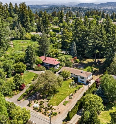 10100 SE Walnut Drive, Happy Valley, OR