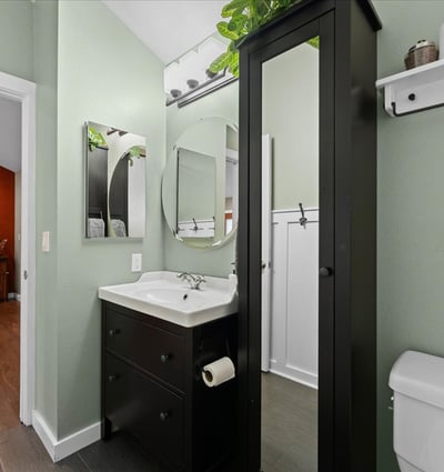 16366 Front Ave, Oregon City, OR