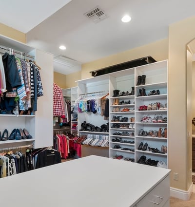 9717 Winter Palace Dr, Las Vegas, NV