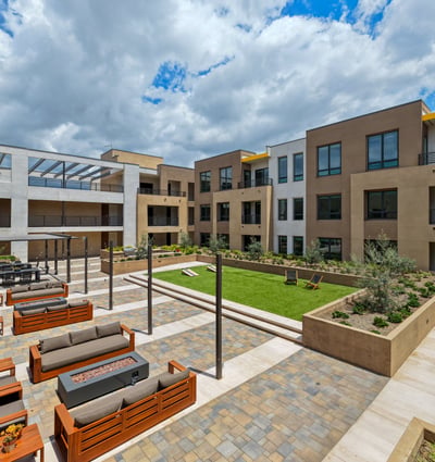 Resort Style Courtyard
