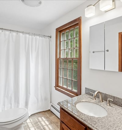 4 Lawson Farm Road, Londonderry, NH