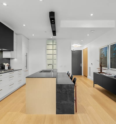 1 strathgowan avenue, Suite 710, Toronto, ON