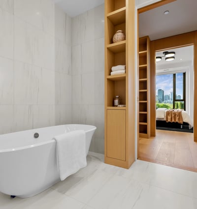 1 strathgowan avenue, Suite 710, Toronto, ON