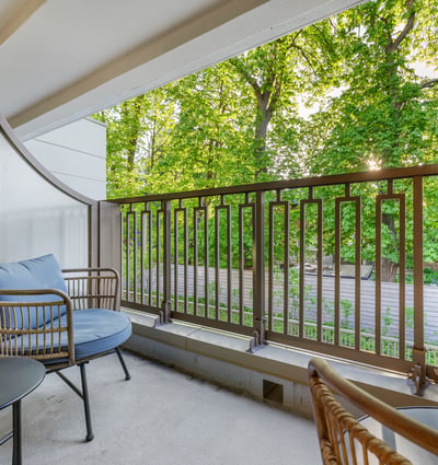 1 strathgowan avenue, Suite 710, Toronto, ON