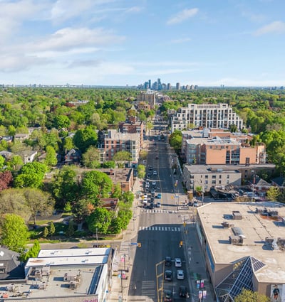 1 strathgowan avenue, Suite 710, Toronto, ON