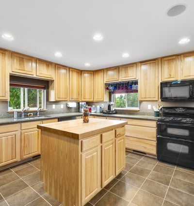 7925 Green Meadow Dr, Helena, MT