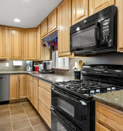 7925 Green Meadow Dr, Helena, MT