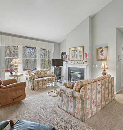 7151 Steeplechase Way, 41, Lansing, MI