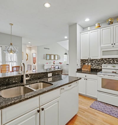 7151 Steeplechase Way, 41, Lansing, MI
