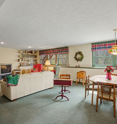 7151 Steeplechase Way, 41, Lansing, MI