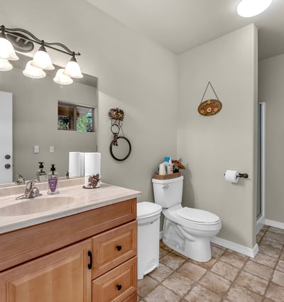 17325 Nicklaus Court, Weed, CA