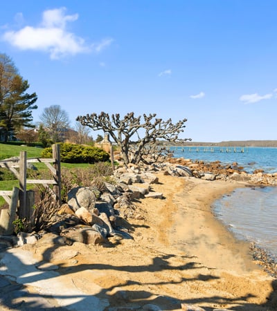 39 Chippechaug Trail, Mystic, CT