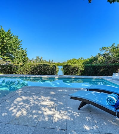 251 Cedar Park Circle, Sarasota, FL