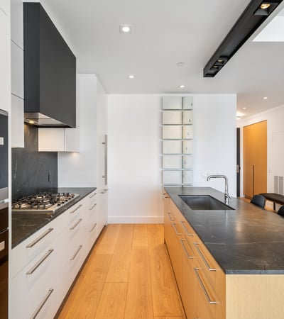 1 Strathgowan Ave suite 710, Toronto, ON