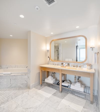 223 Saratoga Rd #3302, Honolulu, HI