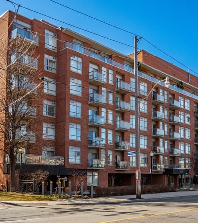 2495 Dundas St W #305, Toronto, ON