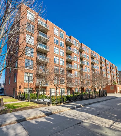 2495 Dundas St W #305, Toronto, ON