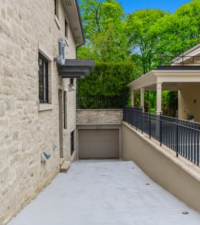 24 Glenview Ave, Toronto, ON