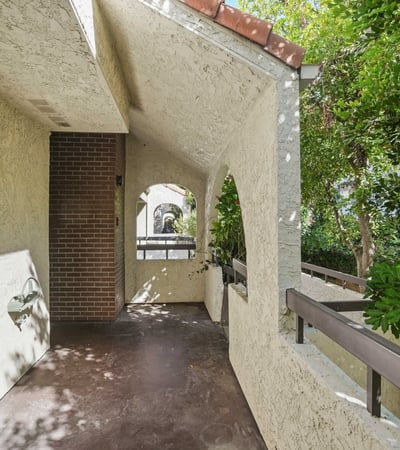 21620 Burbank Blvd., 22, Woodland Hills, CA
