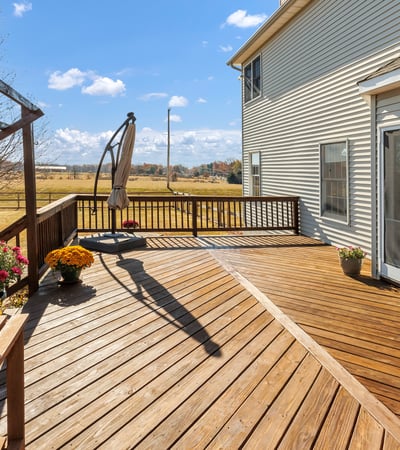 Enjoy outdoor dining or relaxation on the large, private deck with tranquil farmland views. Come early to see gorgeous sunrises.