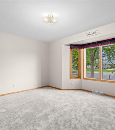 1222 Hidden Fields Dr, West Bend, WI