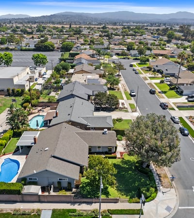 2505 E OshKosh Avenue, Anaheim, CA