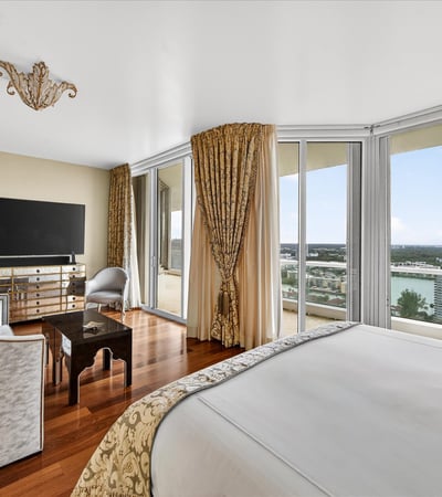 7000 Island Blvd PH-02, Aventura, FL