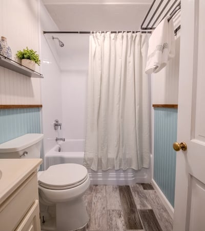 2667 White Chapel Road, Lively, VA