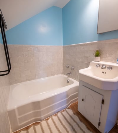 2667 White Chapel Road, Lively, VA