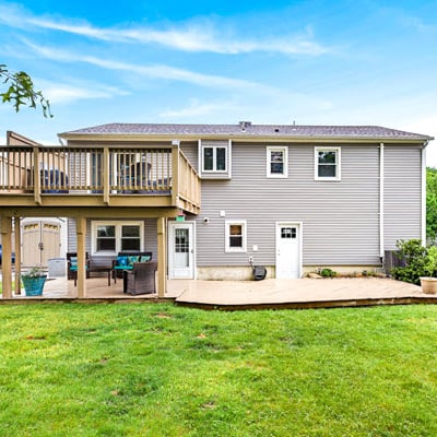 Charming backyard retreat awaits you!