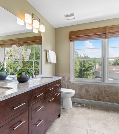 Stunning En-suite Primary Bath