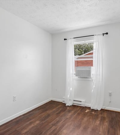205 S Shenandoah Ave, Front Royal, VA