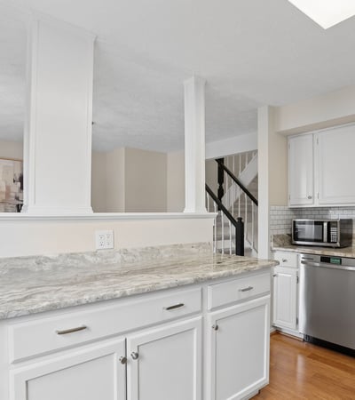 6033 Hydrangea Dr, Alexandria, VA