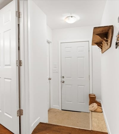 2307 County Road 3, Carrying Place, ON