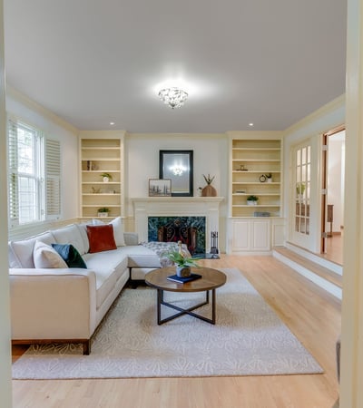 9025 NW Ash St., Portland, OR