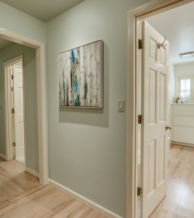 9025 NW Ash St., Portland, OR