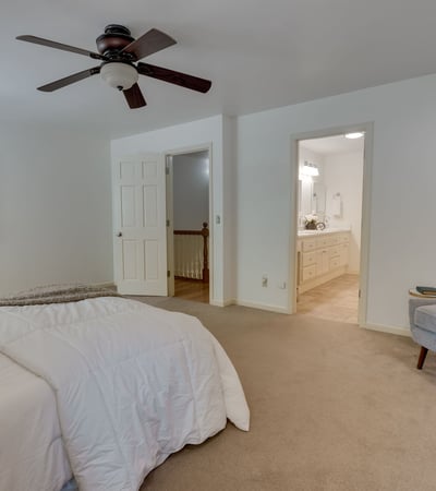 9025 NW Ash St., Portland, OR