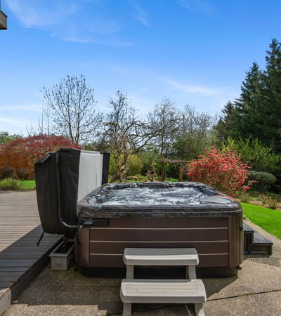 17060 SW Weir Rd, Beaverton, OR