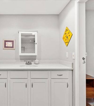 174 Oswego Summit, Lake Oswego, OR