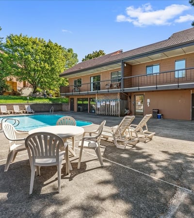 174 Oswego Summit, Lake Oswego, OR