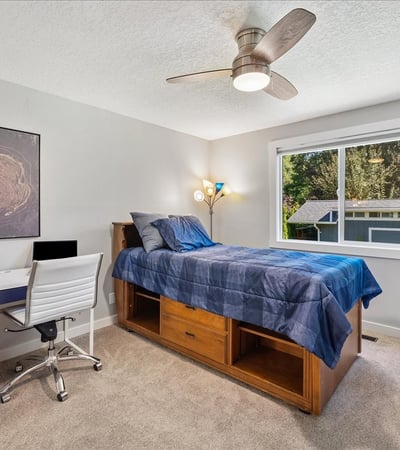 6990 SW Heath Pl, Beaverton, OR