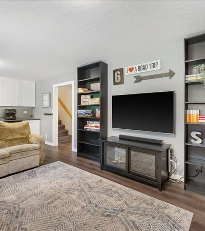 6990 SW Heath Pl, Beaverton, OR
