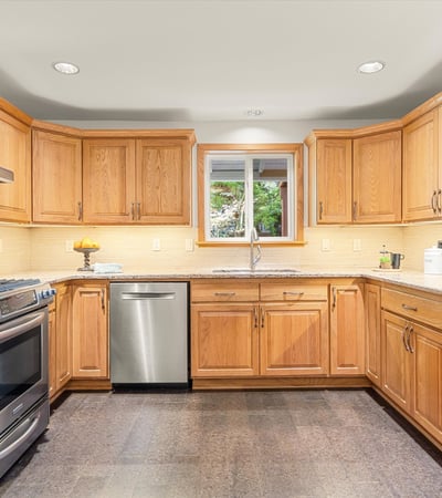6238 SW McEwan Rd, Lake Oswego, OR