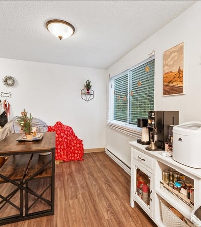 220/222 SE 3rd Ave, Canby, OR
