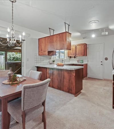 14650 NE Russell Court, Portland, OR