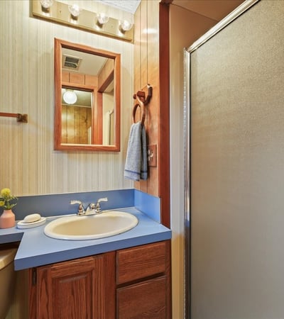 14650 NE Russell Court, Portland, OR