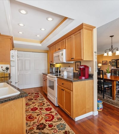 15930 SW Greens Way, Portland, OR