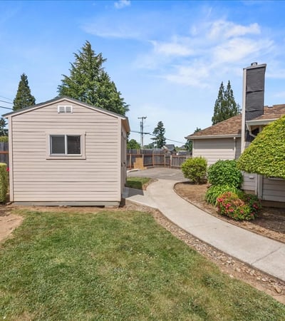 12402 Cominger Dr, Oregon City, OR